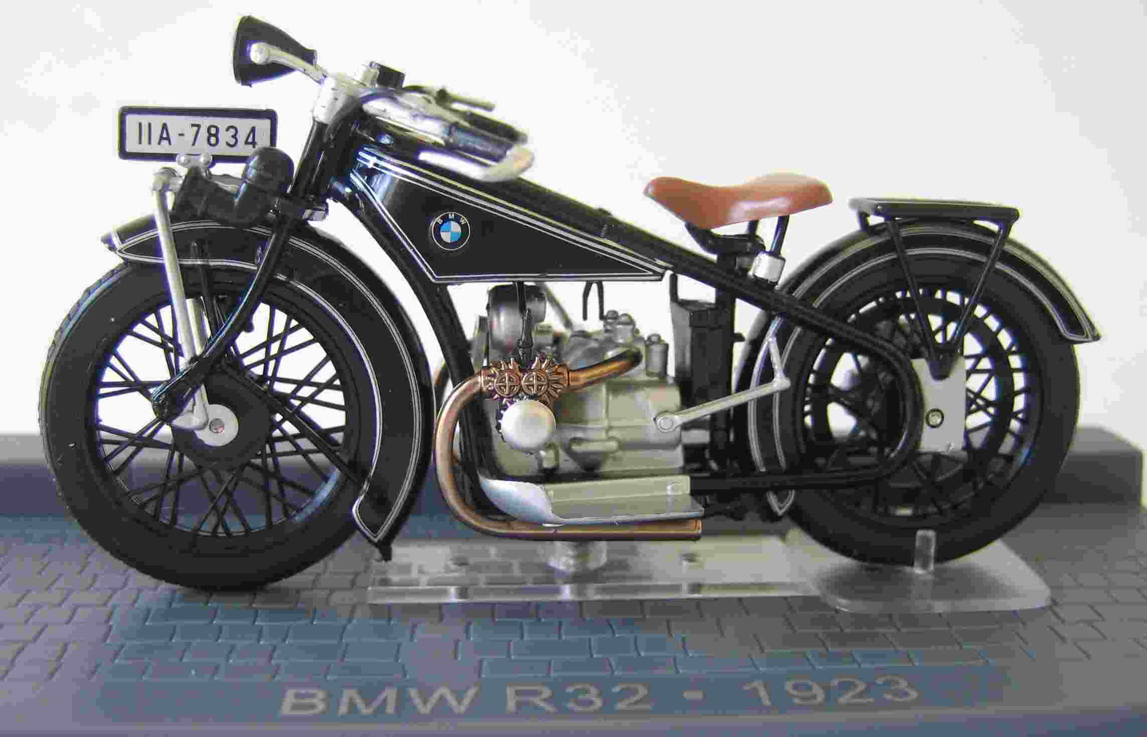 BMW R32